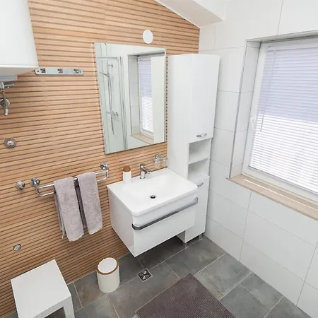 Apartments&rooms Mladen Appartement