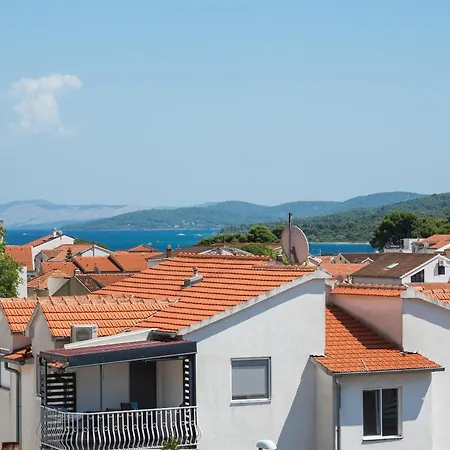 Apartments&rooms Mladen *