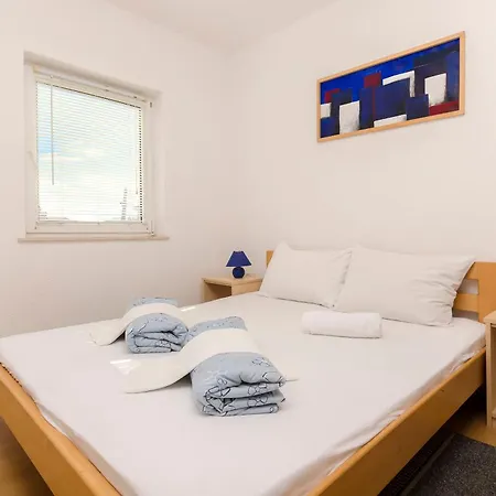 Apartments&rooms Mladen Vodice