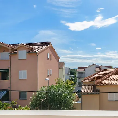 Apartments&rooms Mladen Appartement