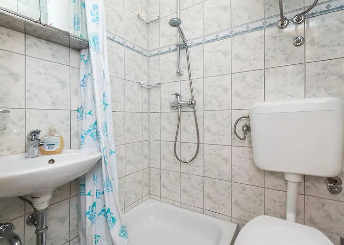 And Mladen アパート ヴォディツェ