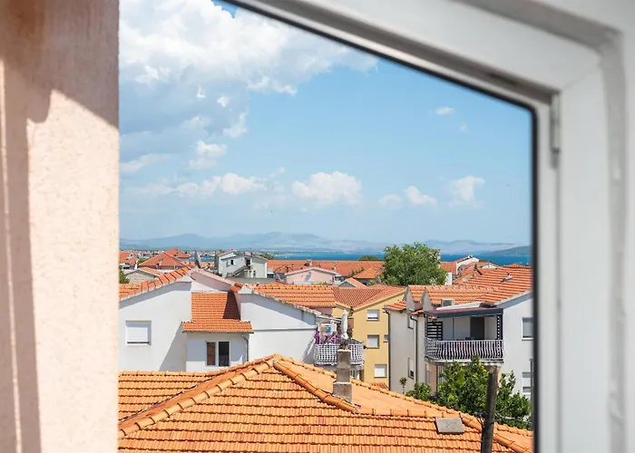 And Mladen * Βόντιτσε