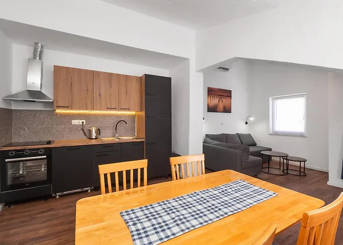 Διαμέρισμα And Mladen Βόντιτσε