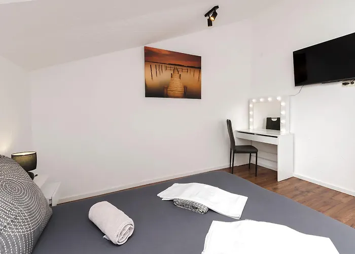 And Mladen Διαμέρισμα