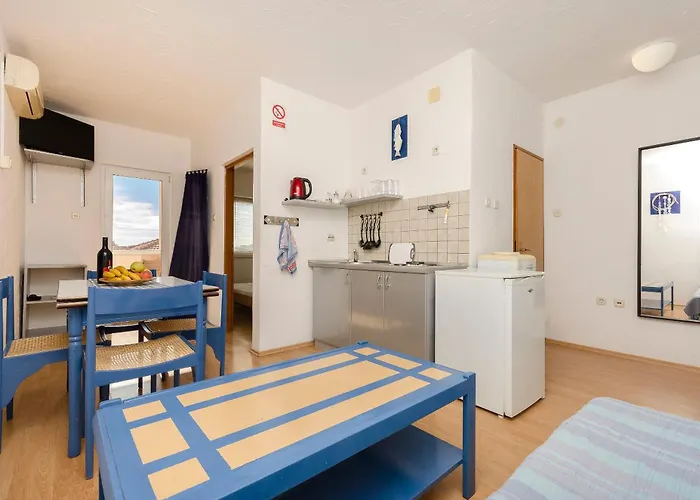 Διαμέρισμα And Mladen *