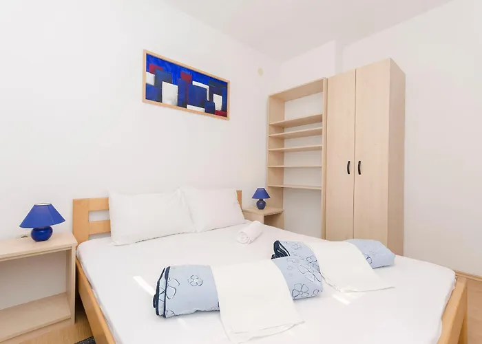 Διαμέρισμα And Mladen Βόντιτσε