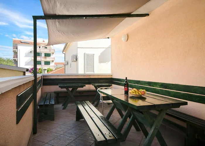 And Mladen * Βόντιτσε