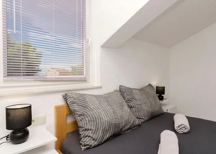 And Mladen Διαμέρισμα